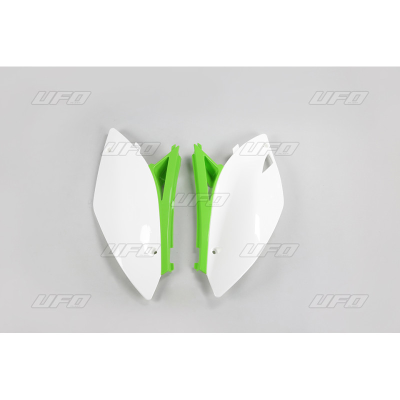 UFO BOCZKI TYLNE KAWASAKI KXF 250 '09-'12, KXF 450 '09-'11, KOLOR OEM (BIAŁY/ZIELONY)
