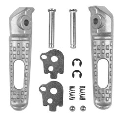 BIKETEC PARTS ZESTAW PODNÓŻKÓW (PODNÓŻKI) PASAŻERA KOMPLETNY Z MOCOWANIAMI HONDA CBR 600RR / CBR 1000RR '03-14 KOLOR SREBRNY
