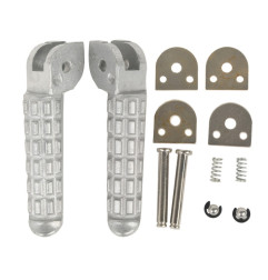 BIKETEC PARTS ZESTAW PODNÓŻKÓW (PODNÓŻKI) PASAŻERA KOMPLETNY Z MOCOWANIAMI DUCATI MONSTER 696/796 '09-13 KOLOR SREBRNY