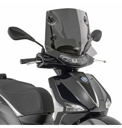 KAPPA 2026/04 SZYBA PIAGGIO LIBERTY 50 / 125 / 150 '25-'26 (26 X 41,5CM) PRZYCIEMNIANA - POTRZEBNE MOCOWANIE A5623AK