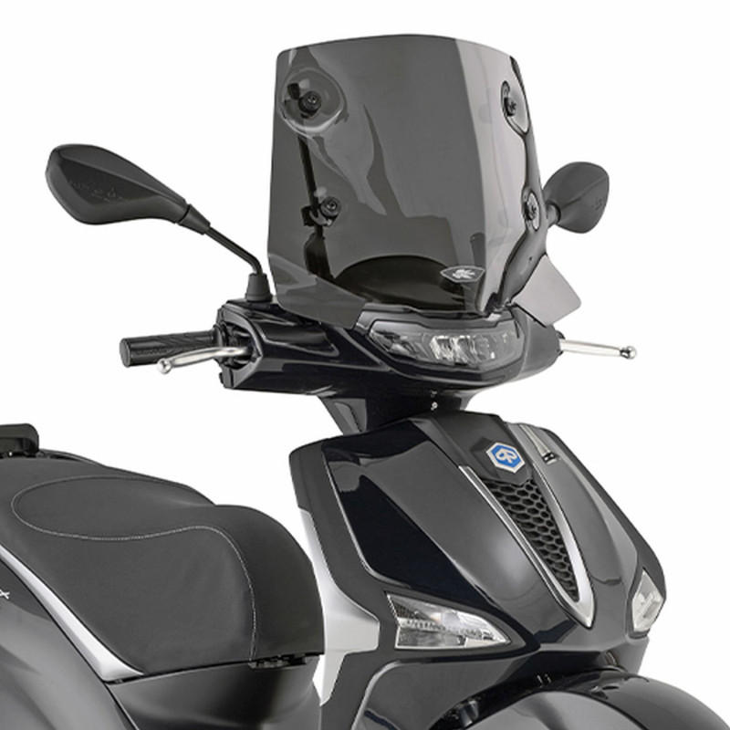 KAPPA 2026/04 SZYBA PIAGGIO LIBERTY 50 / 125 / 150 '25-'26 (26 X 41,5CM) PRZYCIEMNIANA - POTRZEBNE MOCOWANIE A5623AK