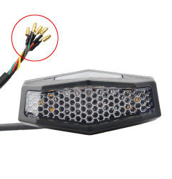 Lampa tylna multifunkcyjna pozycja stop kierunkowskazy