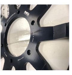 NG TARCZA HAMULCOWA PRZÓD HONDA CBR1000RR '09-19 (320X74X5MM) (6X6,5MM) PŁYWAJĄCA (ŚRODEK ALUMINIOWY) - DROBNE RYSY