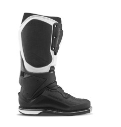 GAERNE BUTY CROSS/ENDURO MODEL SG-22 BLACK/WHITE KOLOR CZARNY/BIAŁY ROZMIAR 48