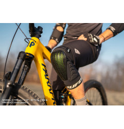 UFO NAKOLANNIKI OCHRANIACZE KOLAN ROWEROWE MTB / E-BIKE M33 AIR KOLOR CZARNY ROZMIAR XL