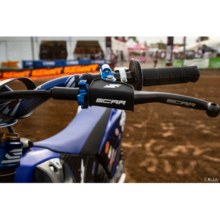 SCAR RACING KLAMKA SPRZĘGŁA (DŹWIGNIA) Z MOCOWANIEM KOMPLETNA KOLOR CZARNY/NIEBIESKI