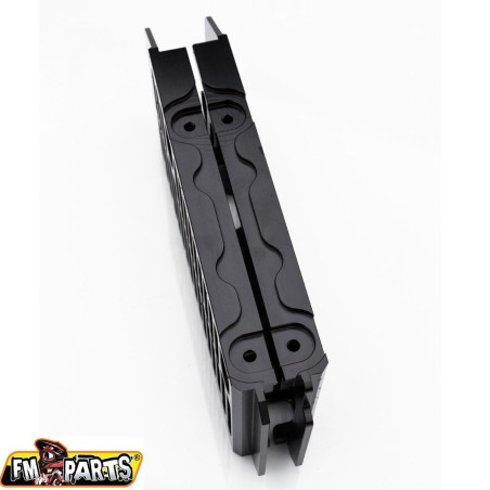 FM-PARTS OSŁONY CHŁODNICY (KRATKI) ALUMINIUM RIEJU MR '21-'23 KOLOR CZARNY