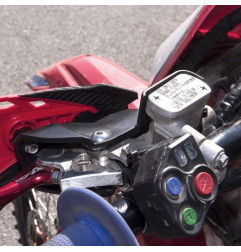 RACETECH (RTECH) OSŁONY RĄK (HANDBARY) HP1 KOLOR CZARNY (Z MOCOWANIAMI Z OSŁONAMI POMP SPRZĘGŁA I HAMULCA BRAKTEC)